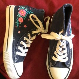 Hi-top Denim, embroidered shoes EUC